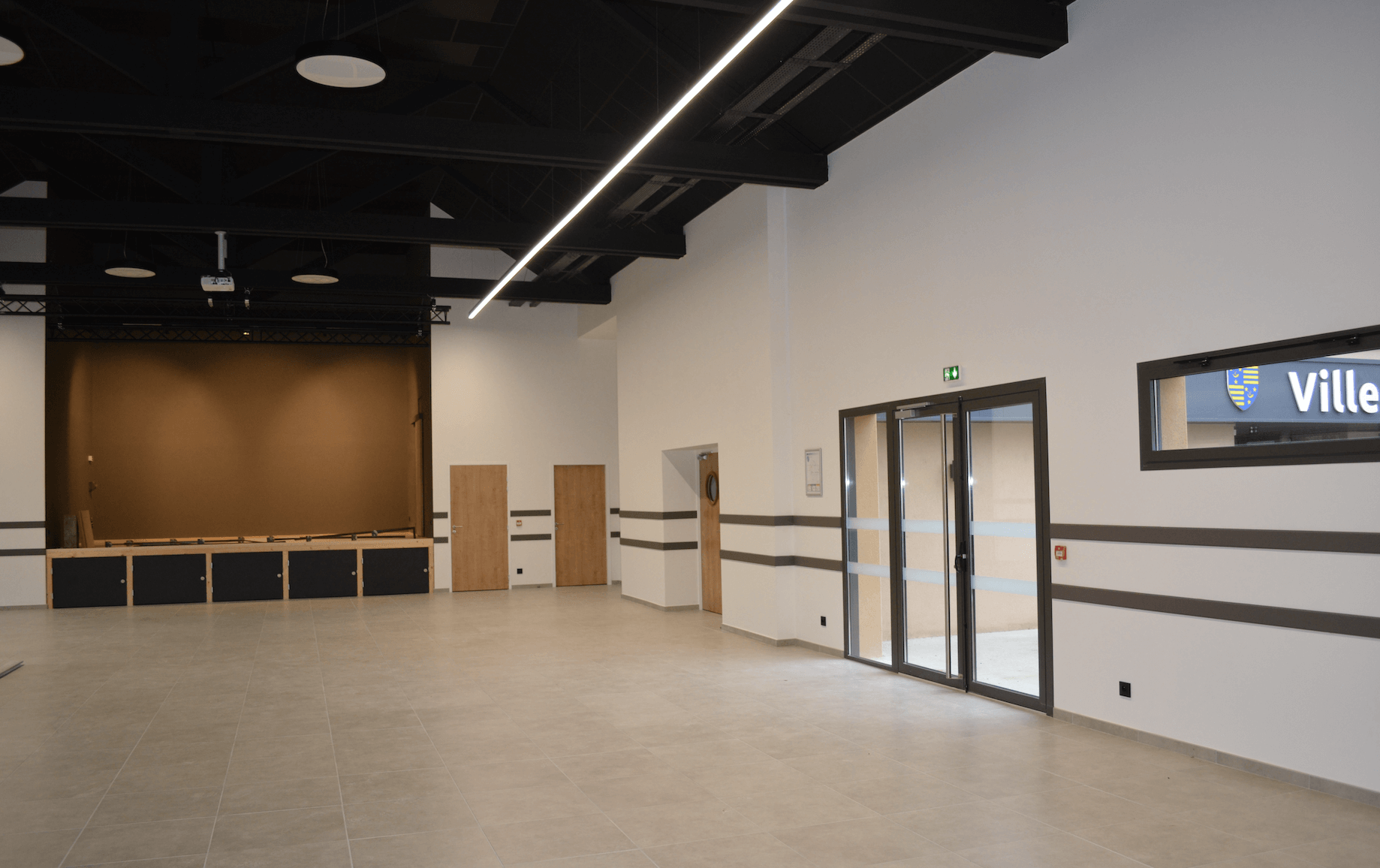 st viance salle polyvalente