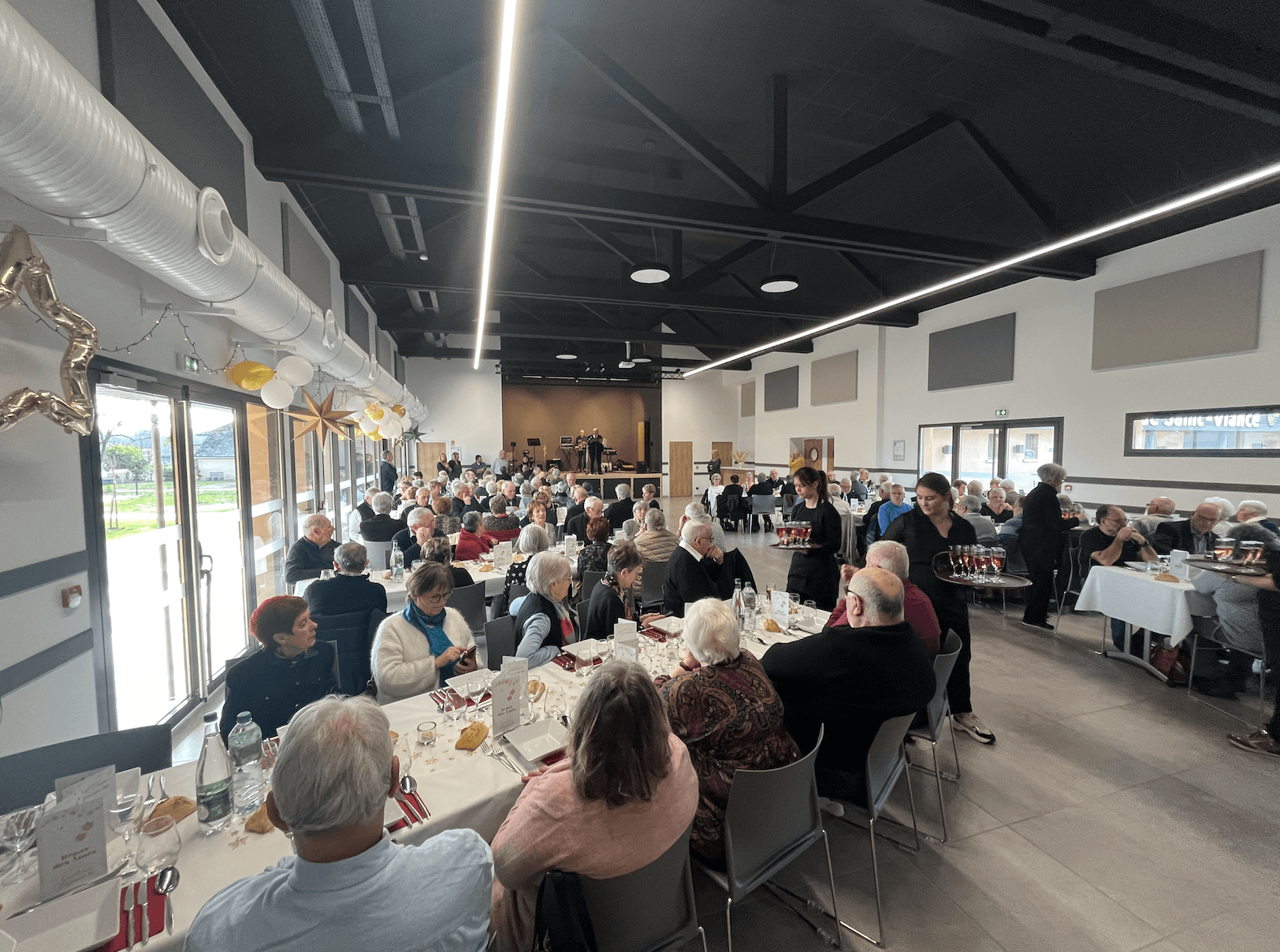 st viance salle poylvalente